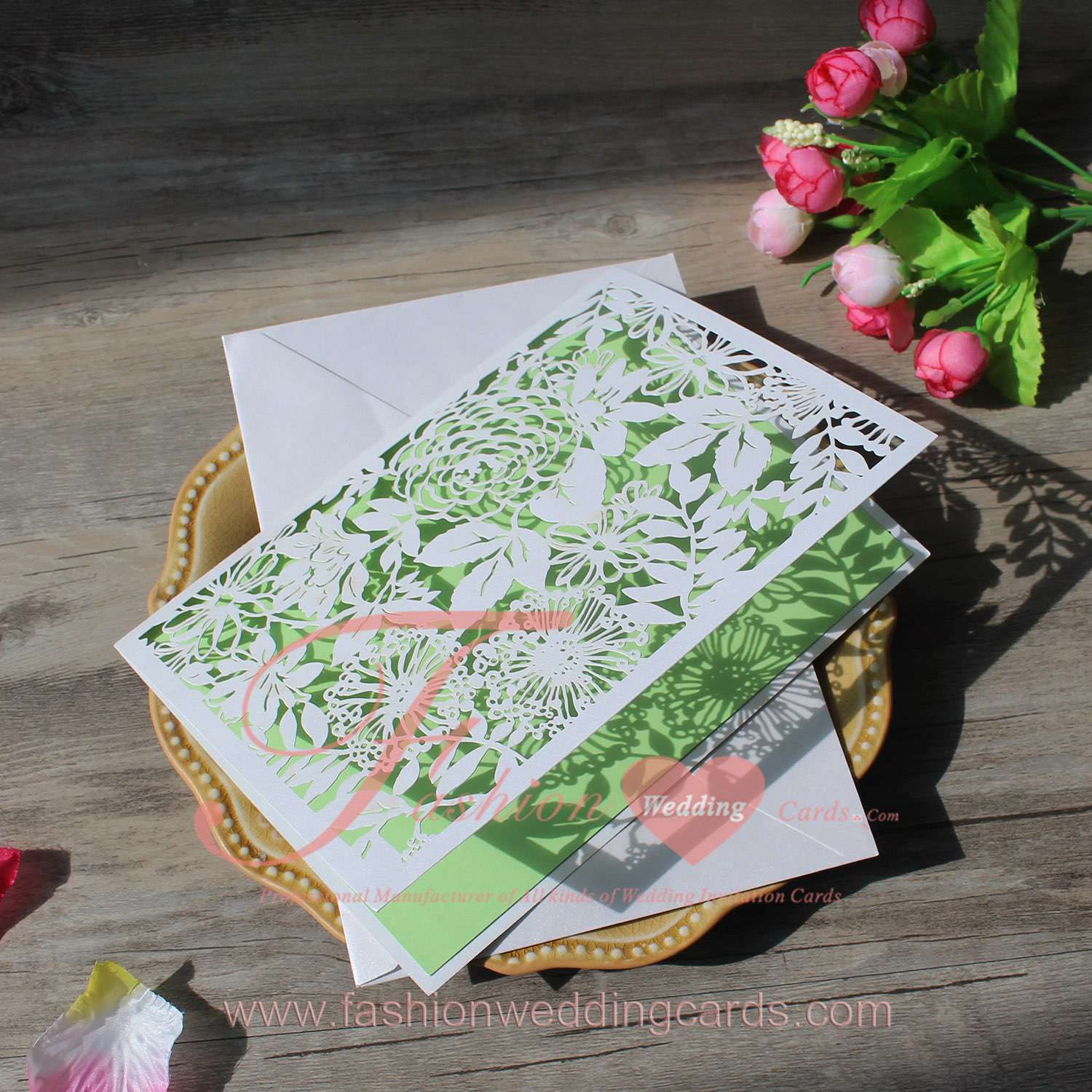 Cheap Customized Lace Cut Wedding Invitations